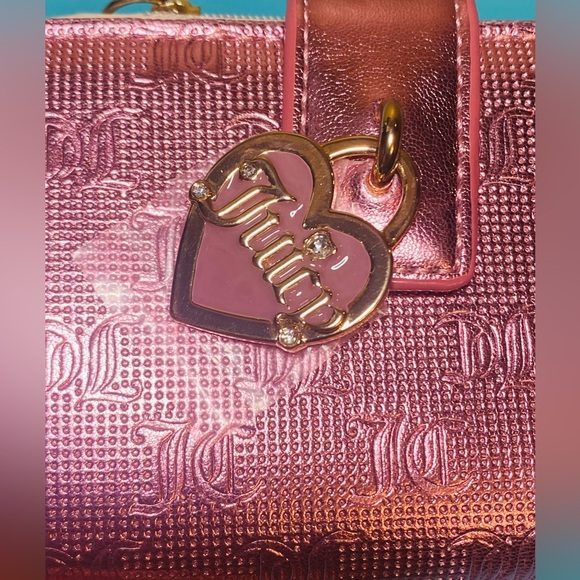 Juicy Simply perfect tab card wallet NWT - Picture 3 of 6